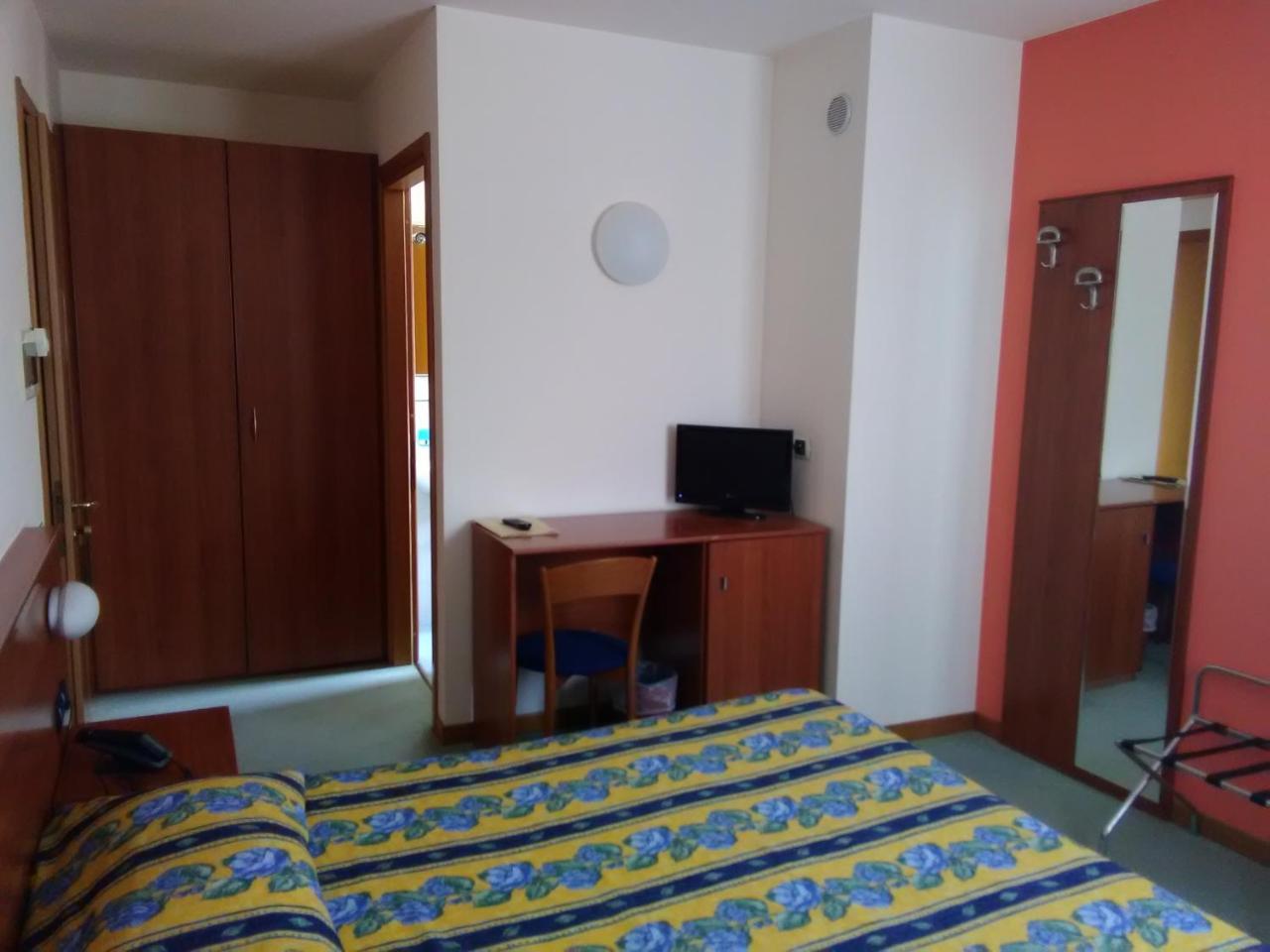 Hotel Naonis 코르데논스 외부 사진